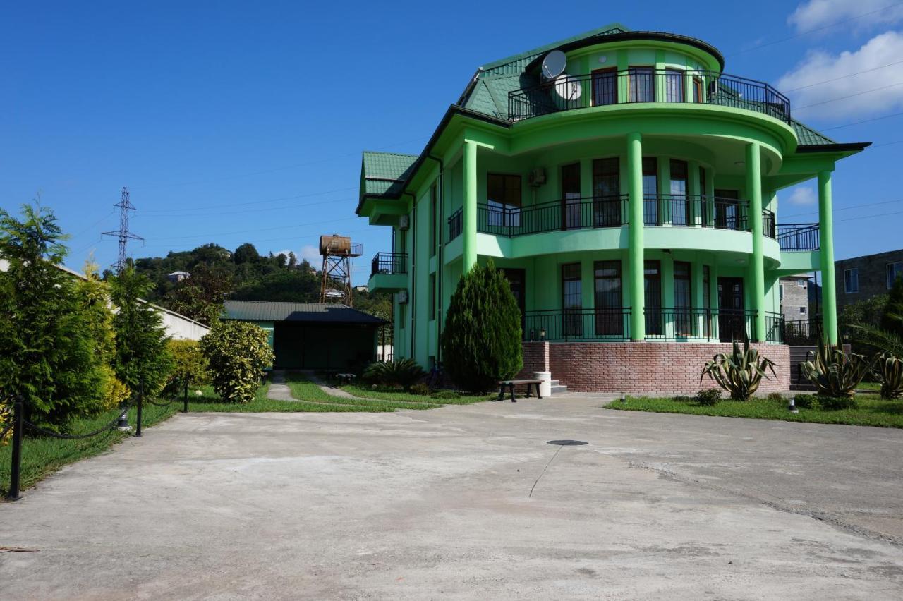 Villa Qero バトゥーミ エクステリア 写真