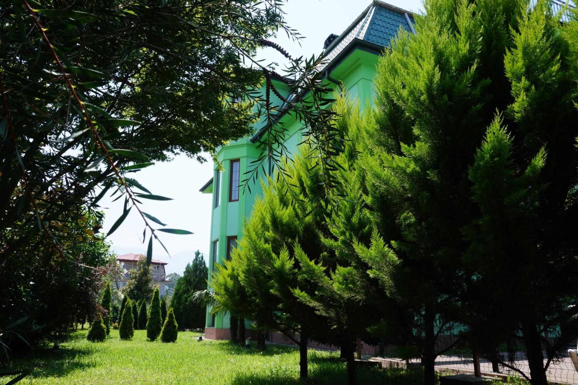 Villa Qero バトゥーミ エクステリア 写真