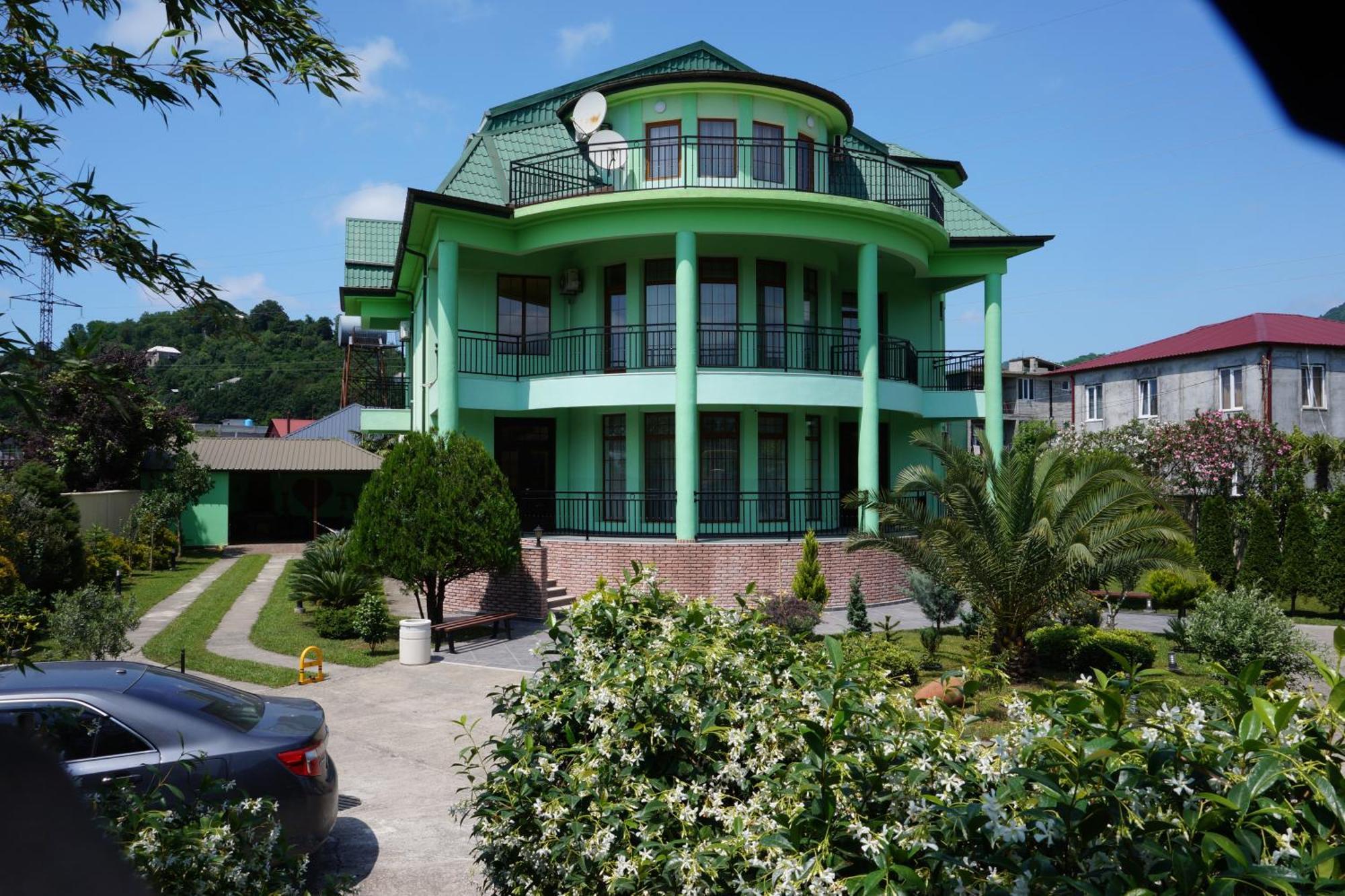 Villa Qero バトゥーミ エクステリア 写真