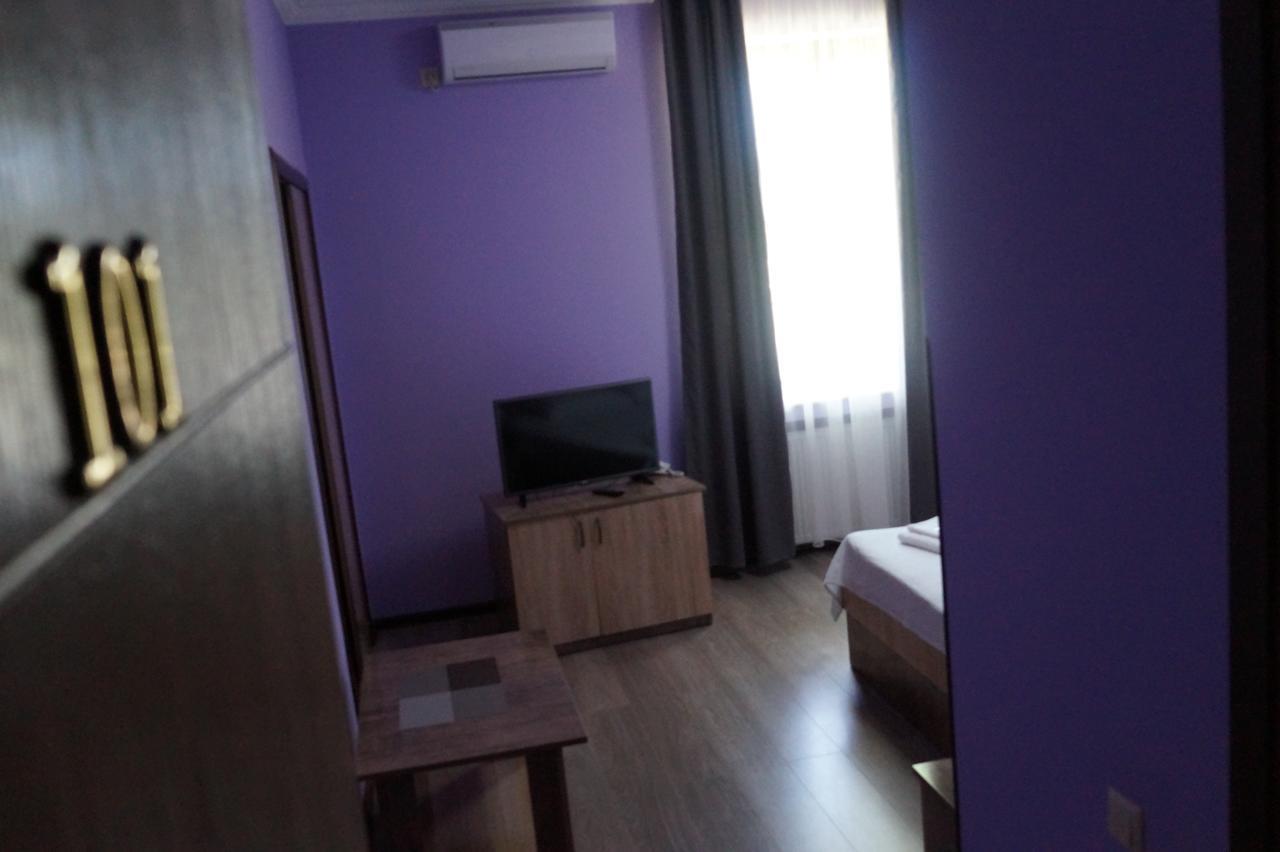 Villa Qero バトゥーミ エクステリア 写真