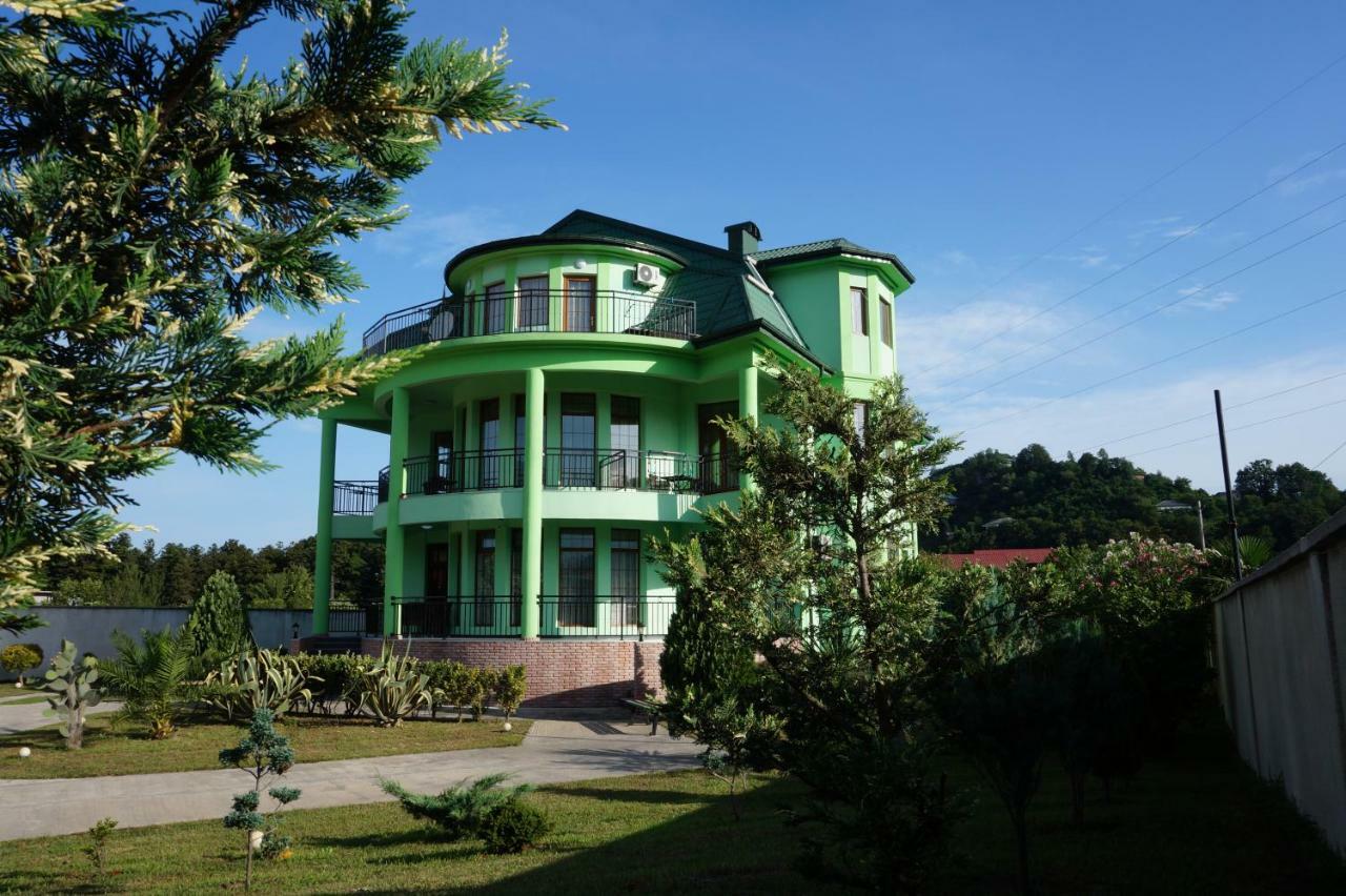 Villa Qero バトゥーミ エクステリア 写真